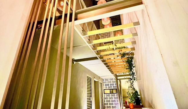 NOMADIK HOSTEL