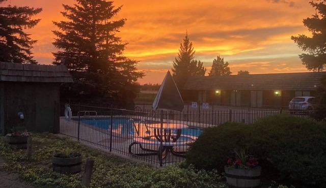 North Winds Lodge LLC