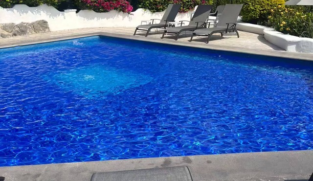 Ocean view, pools, restaurant, beach access