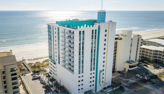 Oceanfront 1BR King Stay | Cozy Condo w/Pool in North Myrtle Beach