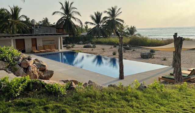 Oceanfront Casa Sonna Mango Suite- 2BDR Designer Villa in La Saladita, Mexico