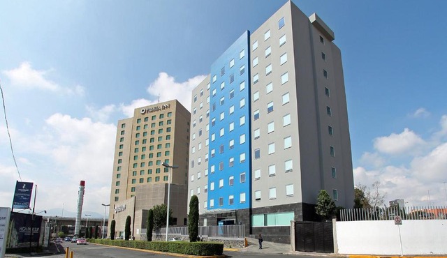 One Ciudad de México Periférico