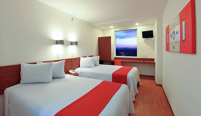 One Querétaro Aeropuerto Hotel