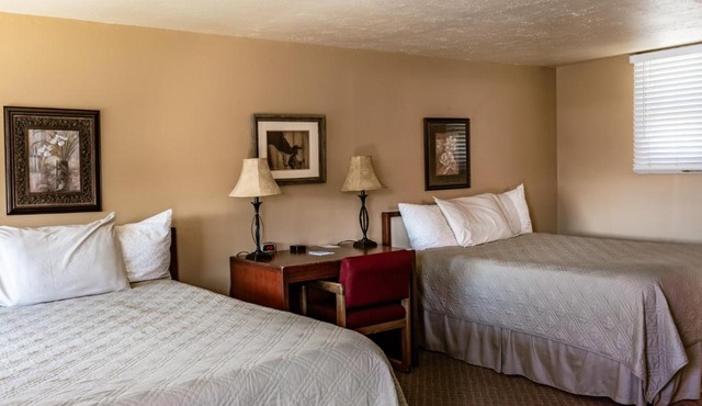 Oregon Trail Inn in Buhl