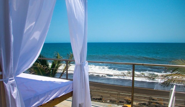 Pacifico Cielo Eco Hotel & Rest. Bar