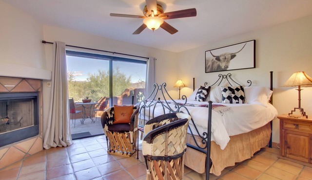 Patio w/Views: ‘El Encanto’ at Full Circle Ranch!