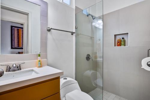 Peaceful Dog-Friendly Villa with Outdoor Pool, Rooftop Patio, Beach Views, & AC