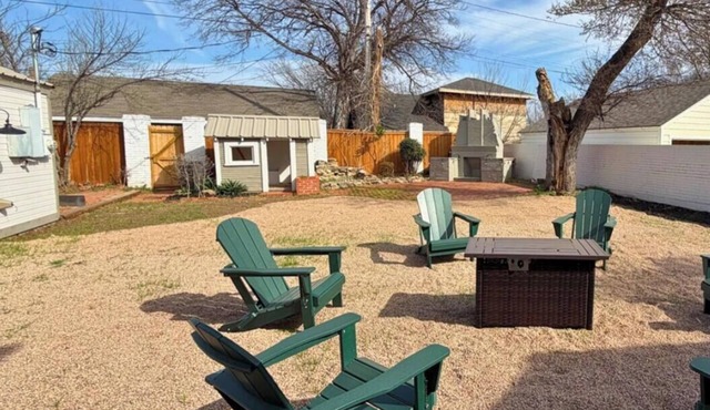 Pecan Grove | Spacious South Abilene Stay