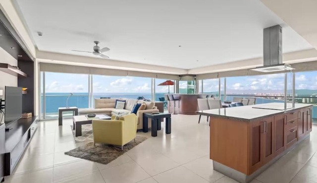 Peninsula Vallarta Luxury Condo 21st floor