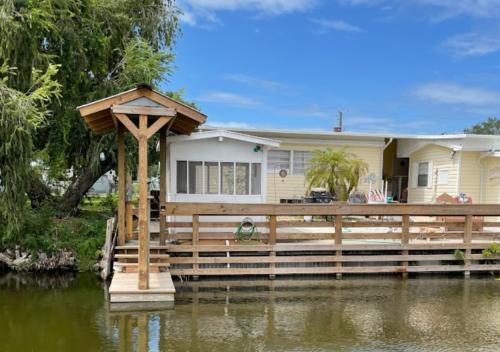 Pet Friendly | Private Dock & Direct Canal Access in Okeechobee