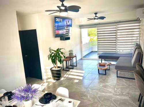Playa Diamante 25 Amazing Family Apartment!