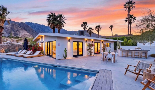 Pool + Spa + Bar | Mountain Views + Mins to Aerial Tramway | Casa del Cielo