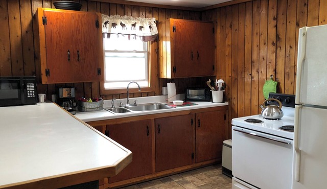 Pristine Beech Hill Pond Cabin Near Acadia National Park in Otis