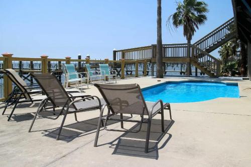 Private Dock & Pool: Luxe NOLA Group Getaway!