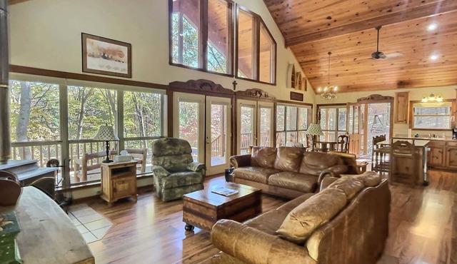 Private Lakefront Escape | 50 Acres Sleeps 12