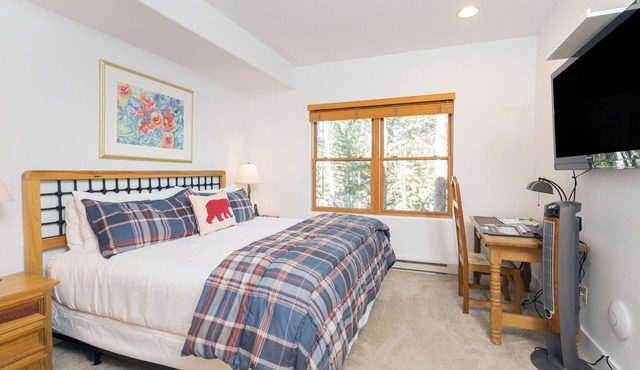Private Lock-Off Room in Mountain Village
