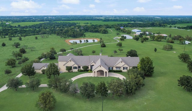 Private Texas Legacy Villa - Resort Compound · Pool · Sauna · Gym · Indoor court