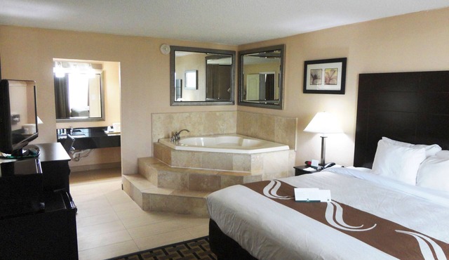 Quality Inn Pasadena - Houston East