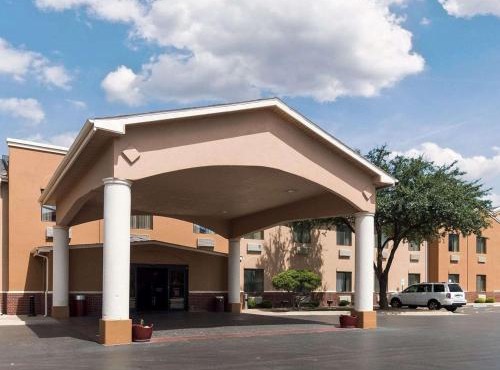 Quality Suites Midland North Loop 250