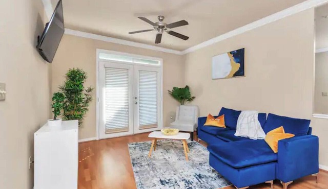 Quiet 1BR w Patio - Near Med Center, NRG, GRB & Galleria