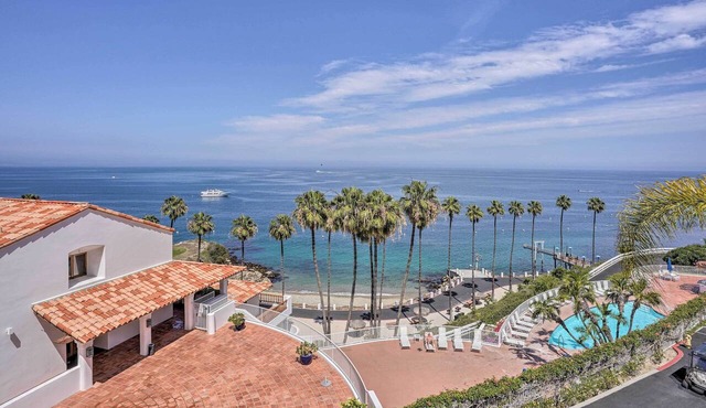 Quiet Avalon Getaway Villa w/Ocean View & Balcony