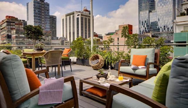 Reforma Guest House