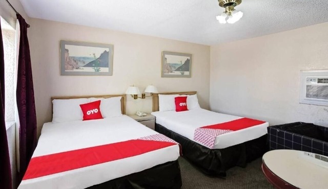 Relaxing 3 Queen Bed Room Near Yuma Territorial Prison Park & West Wetlands Park