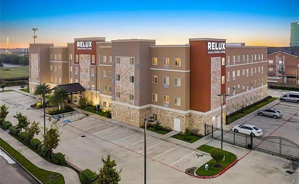 Relux at Westchase
