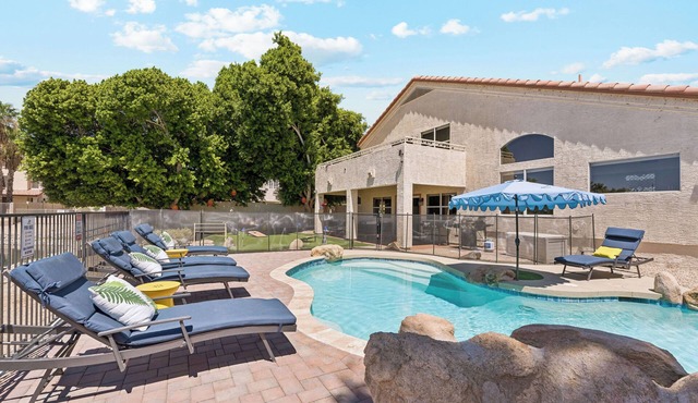 Resort-Style 5BR | Heated Pool + Putting Green, Oasi in AZ