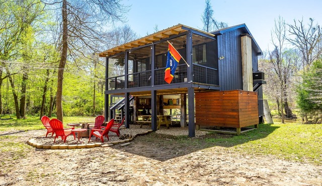 Riverfront Cottage - Get Away from It All!