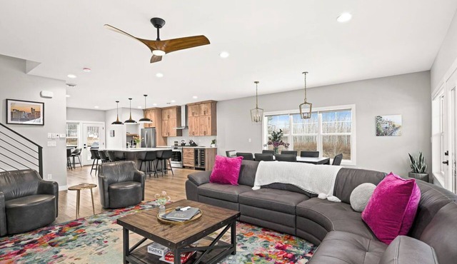 RiverWest Retreat-Sauna - Dog Friendly in Duluth