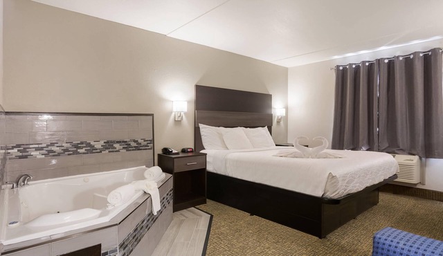 Rodeway Inn Branson, Brick House in Branson