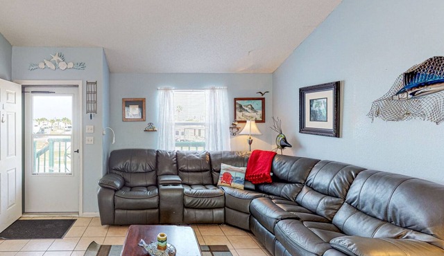 Room for Boat, Shared Pool and Dog Park, Golf Cart Access