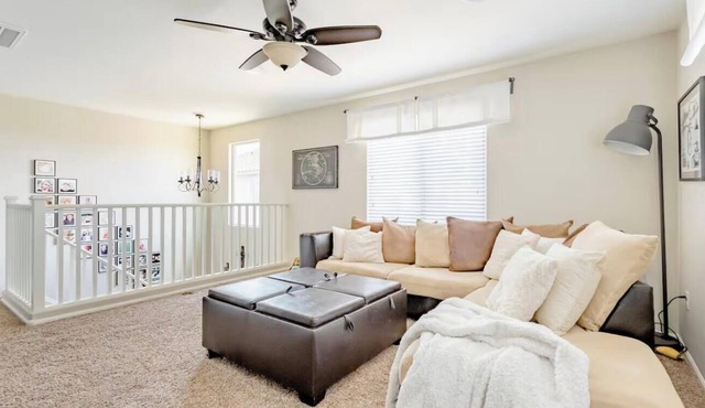 Room for rent inside a large home in Marana