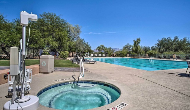 Rustic Tuscon Retreat w/ Community Pool & Hot Tub!