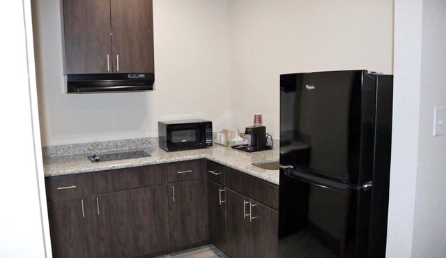 Scottish Inns 2 Queen Kitchenette, Affordable Stay and Free Parking