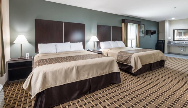 Scottish Inns & Suites