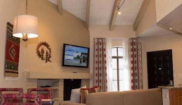 Scottsdale Camelback Resort Peaceful Studio with Fitness Center