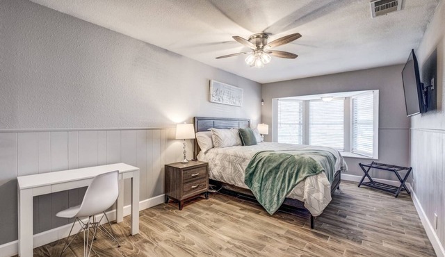 Seaworld | Close to Lackland | Game Room