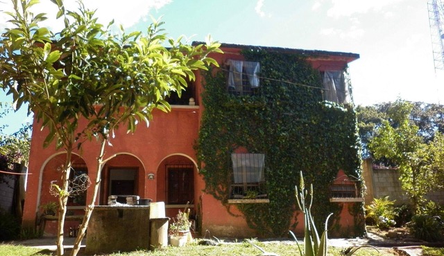 Secluded Mountain Villa minutes away from Antigua