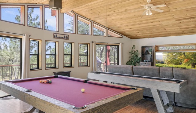 Secluded Forest Cabin - Hot Tub, Game Room & Views in Payson