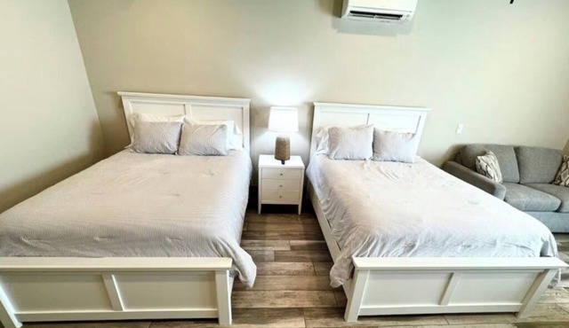 Serene 1-bedroom cabin with AC in beautiful Page