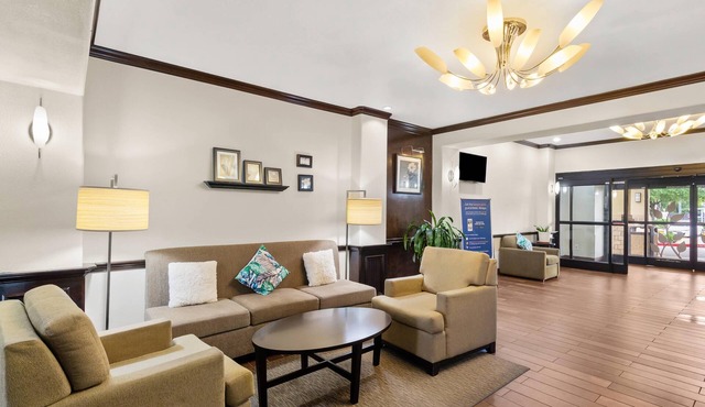 Sleep Inn & Suites Bush Intercontinental - IAH East