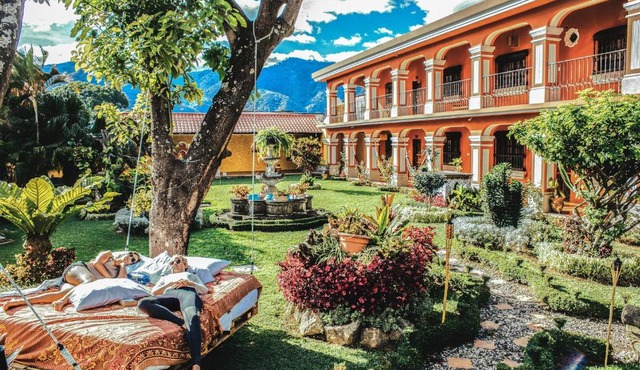 Socialtel Antigua
