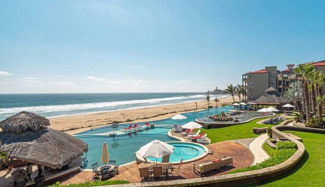 Sol Pacífico 302 Oceanfront @Cerritos Beach