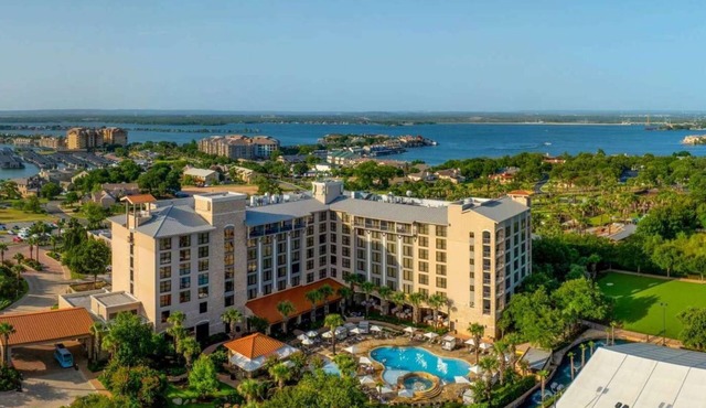 Spacious 3BR On Lake LBJ + Dining, Golf, & Spa