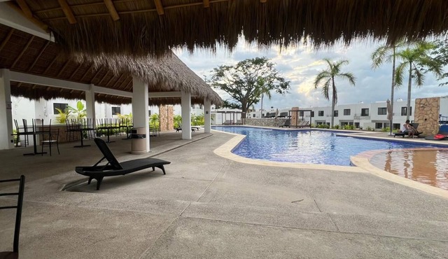 Spacious 5-bedroom townhome in serene Tondoroque with AC