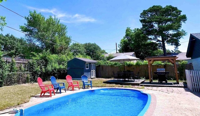Spacious 5B Home with Private Pool & Grill near Fort Worth, AT&T Stadium