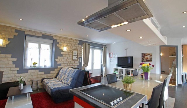 Spacious cottage + garden, parking nearby. landing beach/port in Carentan Les Marais