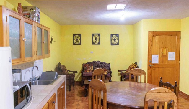 Spacious Family Apartment with Mountain Views in Panajachel